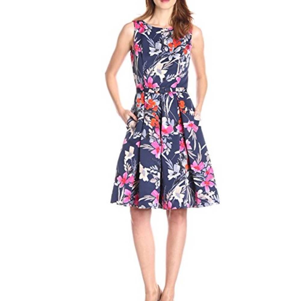 Very new Eliza J floral midi dress, Sz M